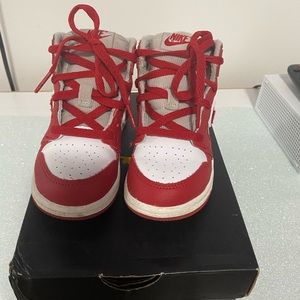 Little girl Jordan’s red and white fairly good shape